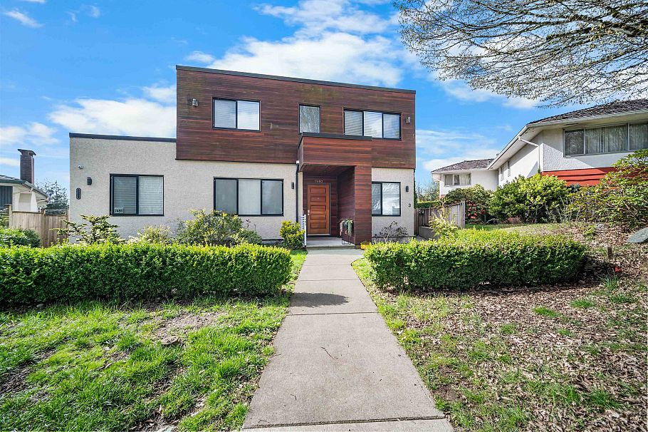 7493 Gatineau Place Vancouver, BC - 1