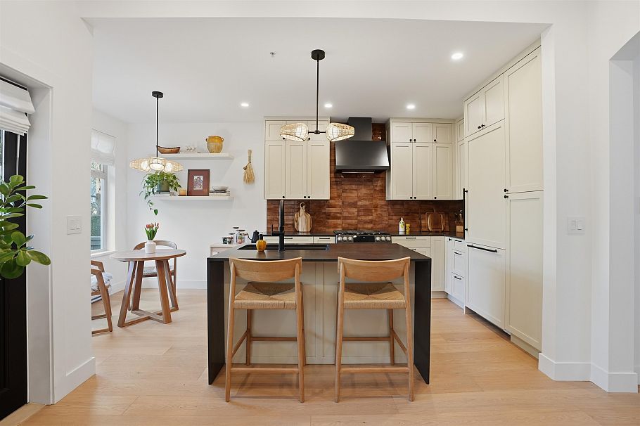 2039 W 33rd Avenue Vancouver, BC - 12