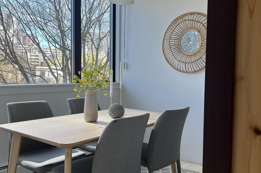 503 1740 Comox Street Vancouver, BC - 3