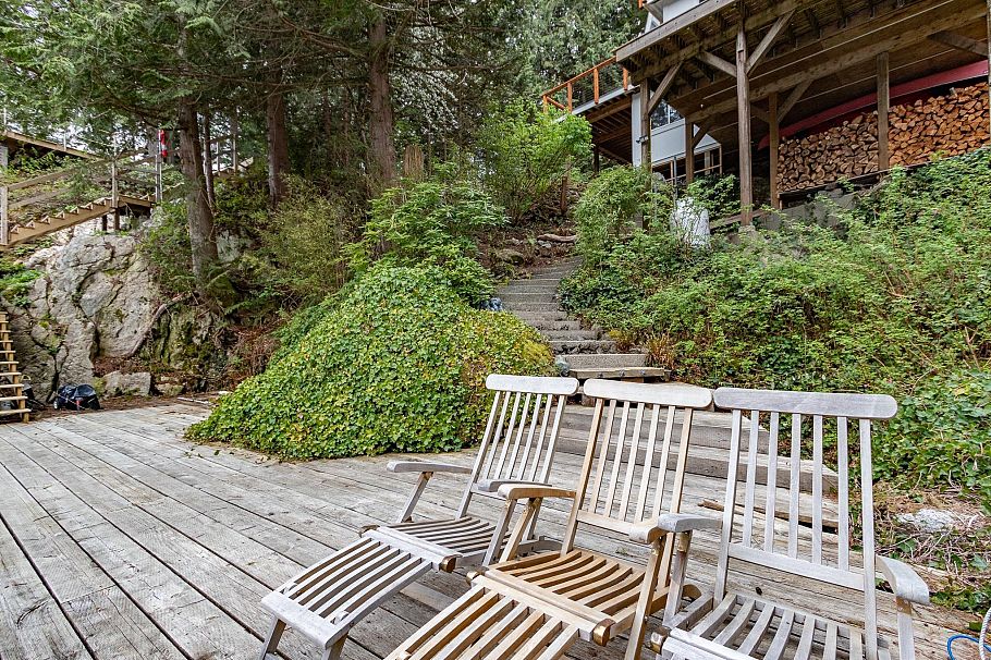 2937 Panorama Drive North Vancouver, BC - 17