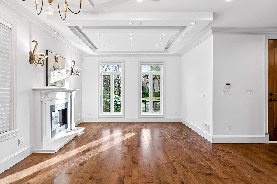 3715 W 22nd Avenue Vancouver, BC - 5