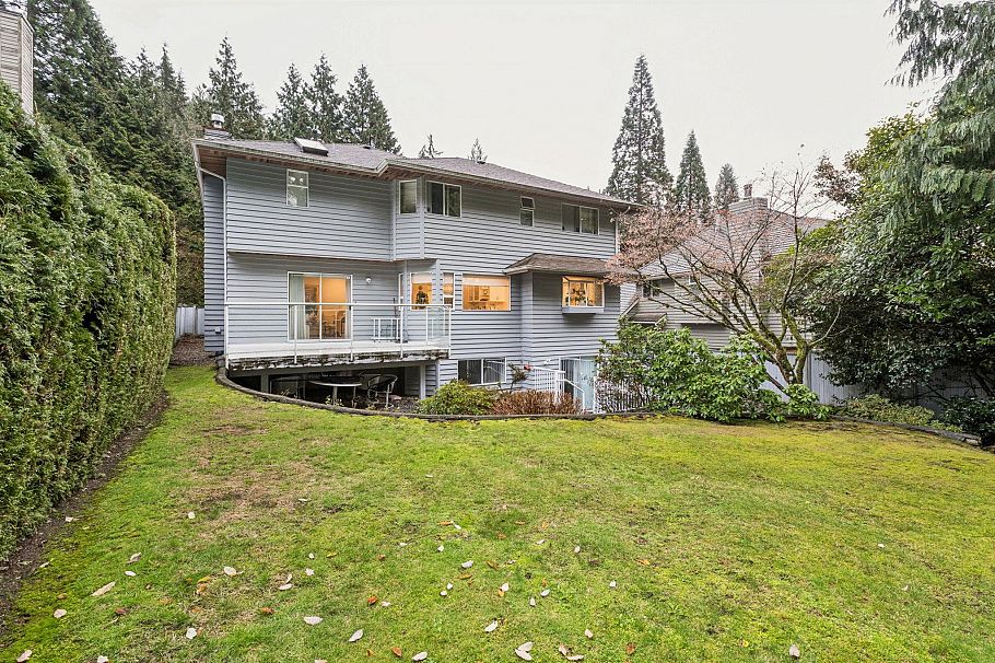 5707 Nancy Greene Way North Vancouver, BC - 40