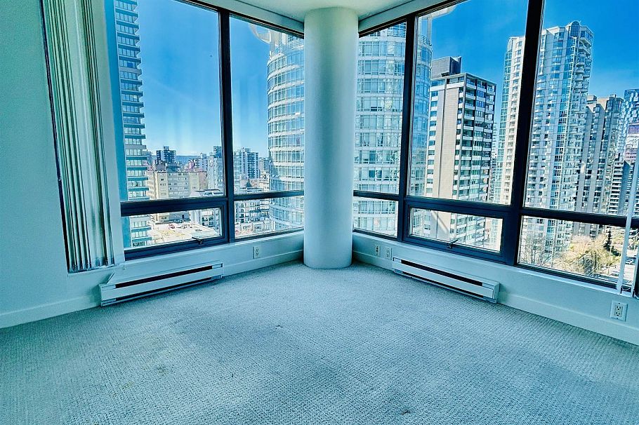 1808 1200 W Georgia Street Vancouver, BC - 4