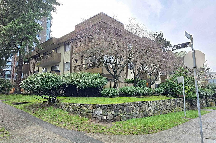 207 350 E 5th Avenue Vancouver, BC - 1