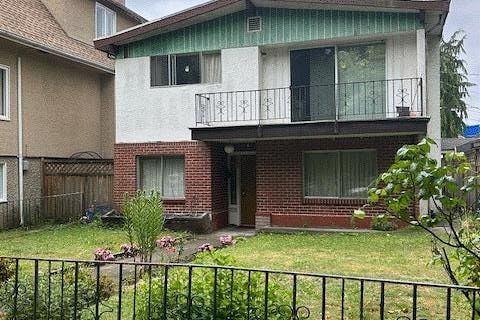 1320 E 11th Avenue Vancouver, BC - 1