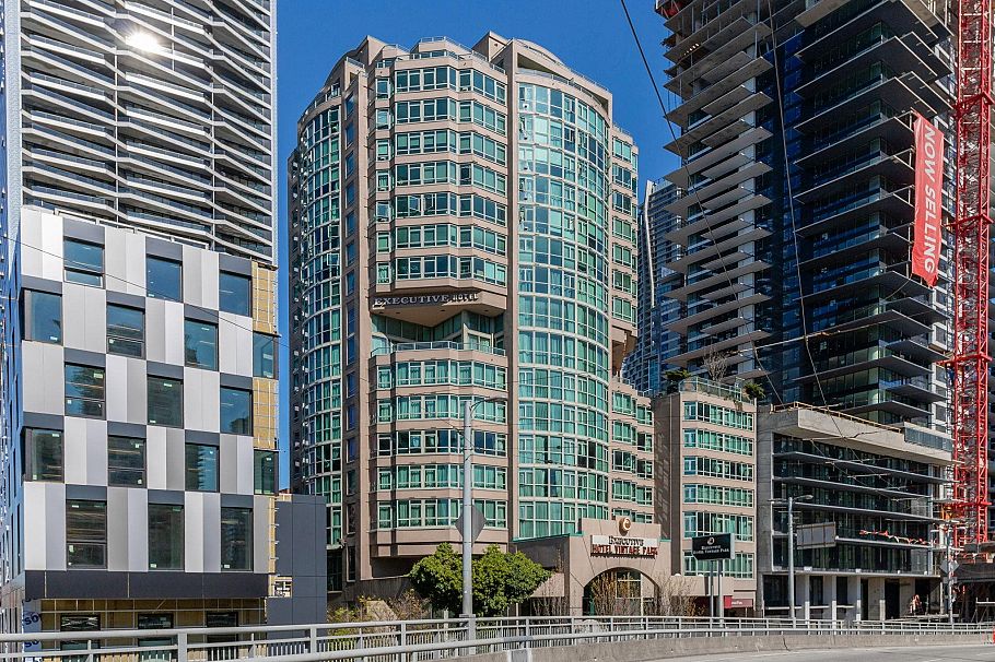 PH 3-4 1383 Howe Street Vancouver, BC - 32