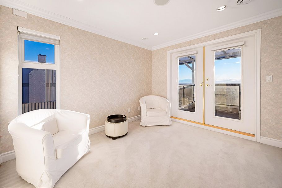 2195 Harrison Street Vancouver, BC - 8