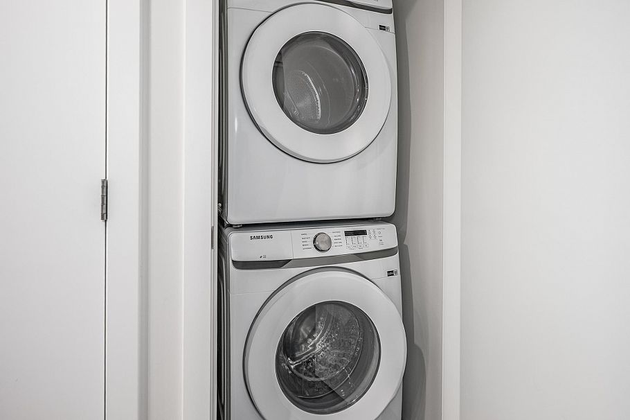 2009 4168 Lougheed Highway Burnaby, BC - 12