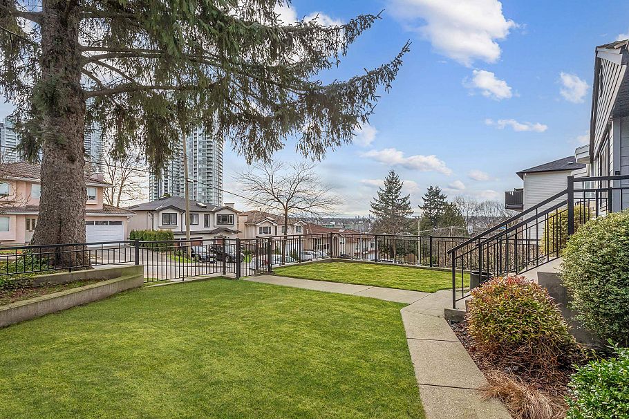 4219 Graveley Street Burnaby, BC - 36