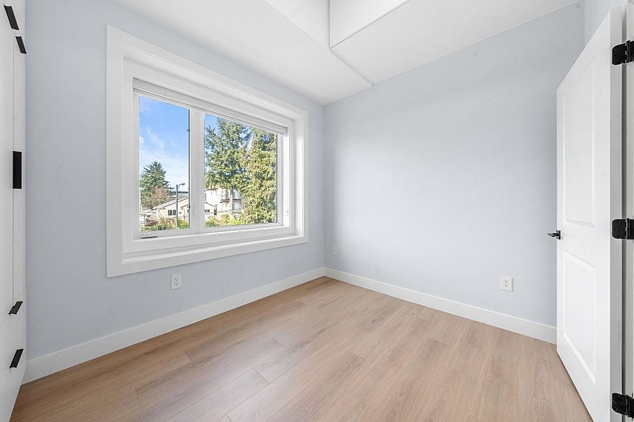 1548 E 41st Avenue Vancouver, BC - 39