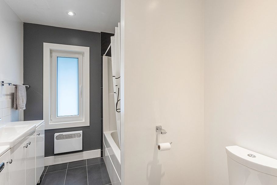 4219 Graveley Street Burnaby, BC - 20