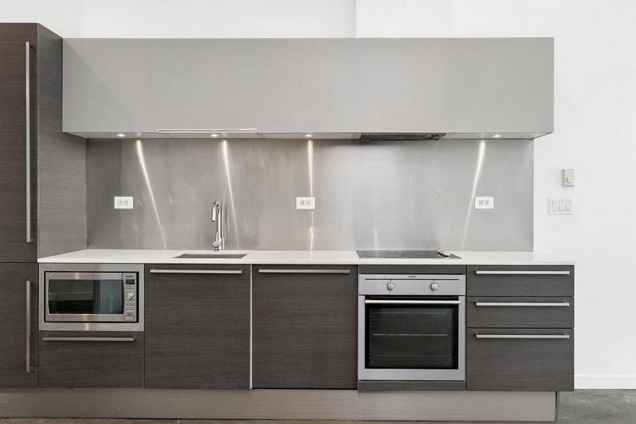 310 53 W Hastings Street Vancouver, BC - 6