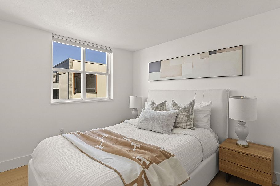 210 655 W 7th Avenue Vancouver, BC - 14