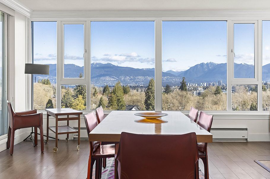 1102 5425 Yew Street Vancouver, BC - 1