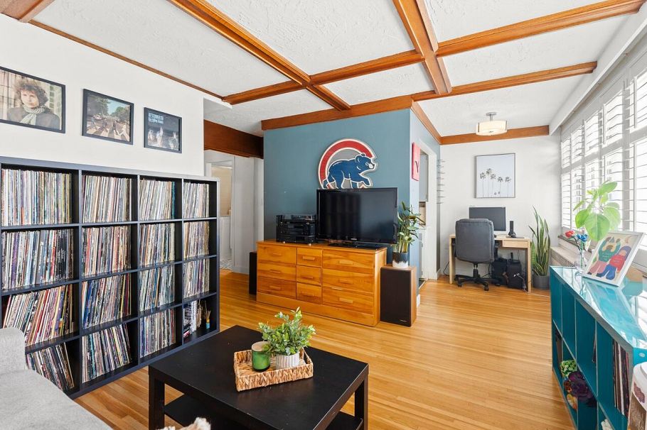 304 1975 Pendrell Street Vancouver, BC - 4