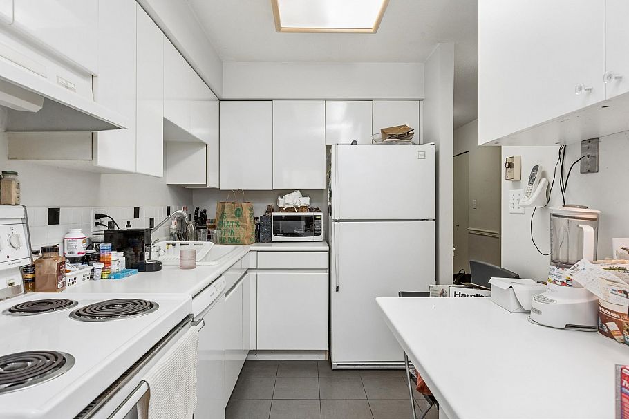 308 1327 E Keith Road North Vancouver, BC - 10