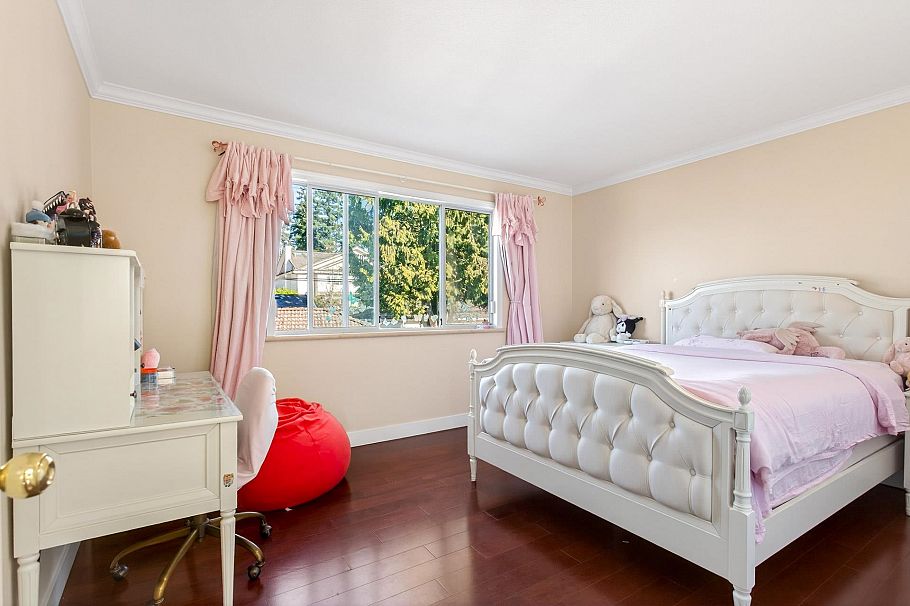 1369 W 55th Avenue Vancouver, BC - 20