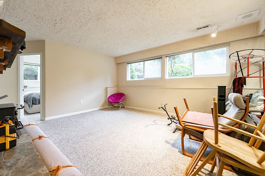 2075 Rufus Drive North Vancouver, BC - 32