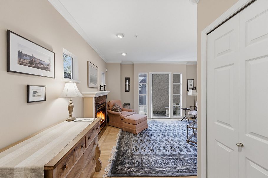 3428 W 7th Avenue Vancouver, BC - 5