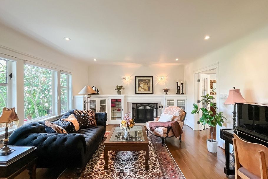 4058 W 31st Avenue Vancouver, BC - 5