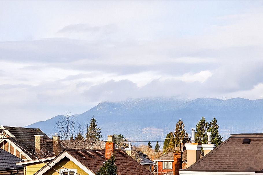 3715 W 22nd Avenue Vancouver, BC - 16