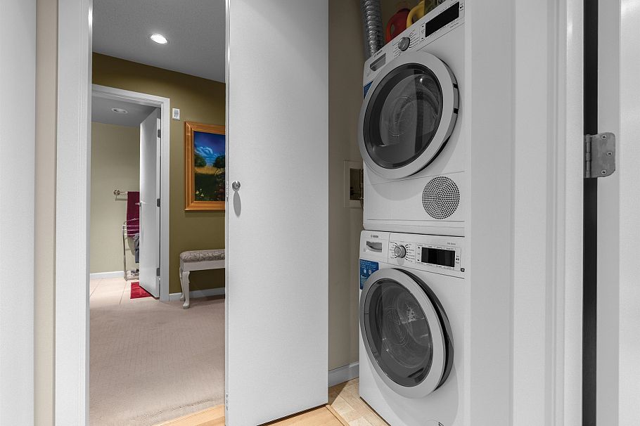 104 3750 Edgemont Boulevard North Vancouver, BC - 21