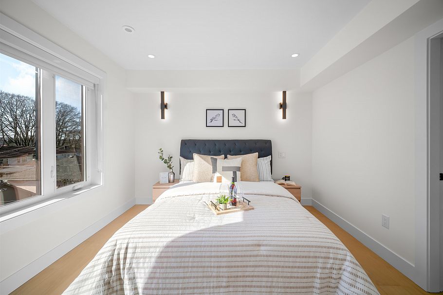 2 3576 E Pender Street Vancouver, BC - 15