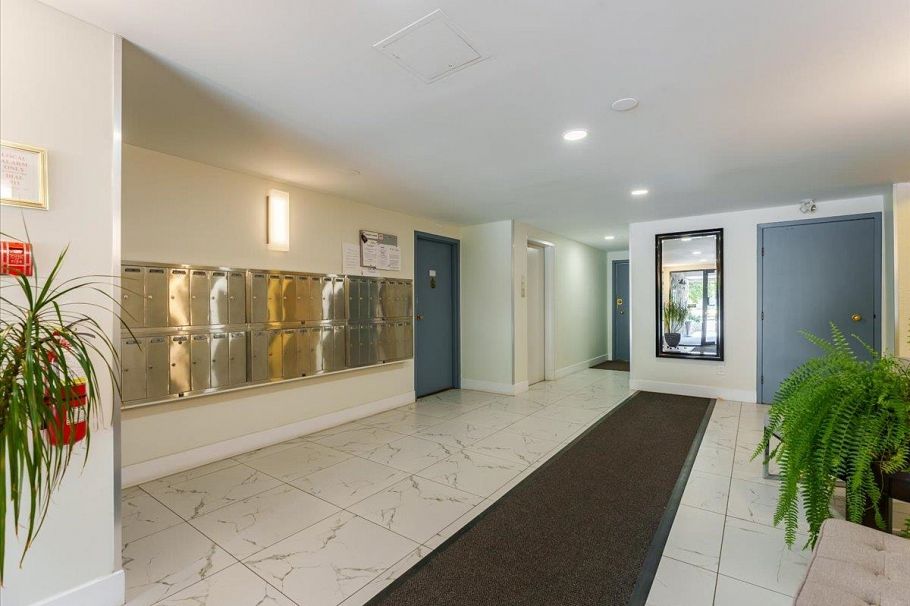 108 3787 W 4th Avenue Vancouver, BC - 21