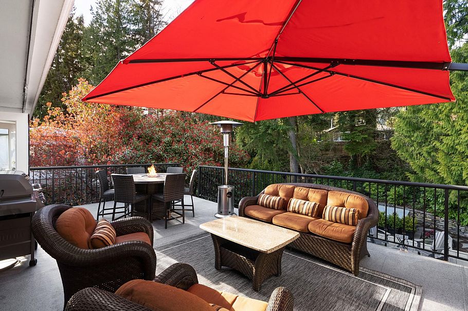 956 Belvista Crescent North Vancouver, BC - 9