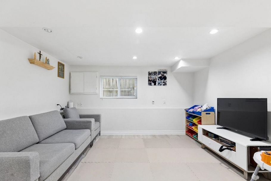 3708 Dumfries Street Vancouver, BC - 19