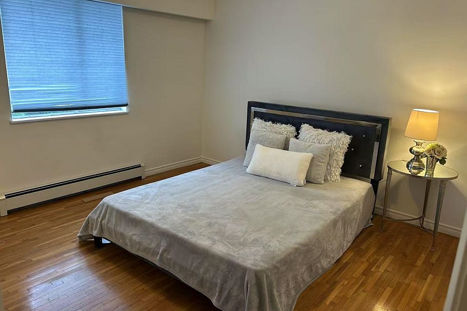 3514 W 8TH, Vancouver BC V6R 1Y7 Vancouver, BC - 2