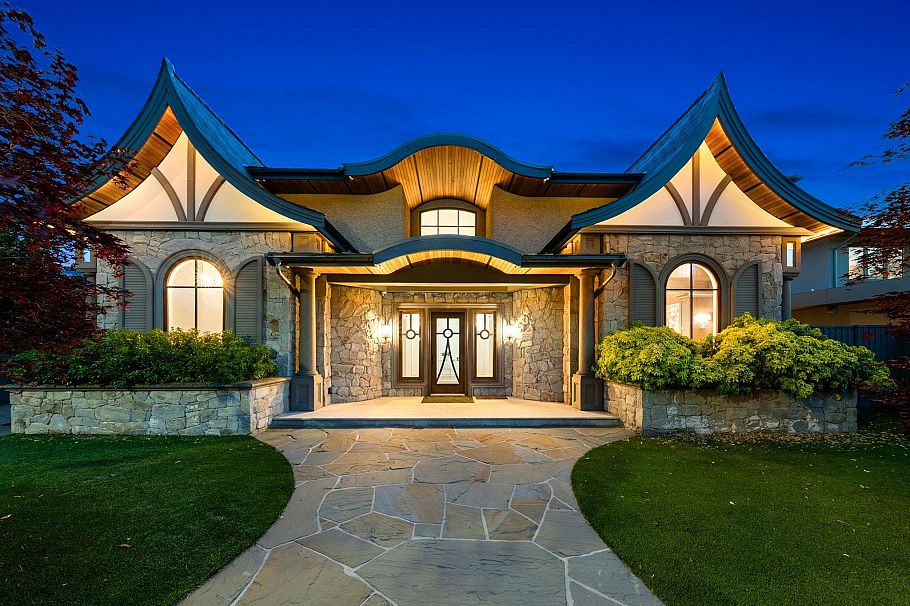 2809 Edgemont Boulevard North Vancouver, BC - 34