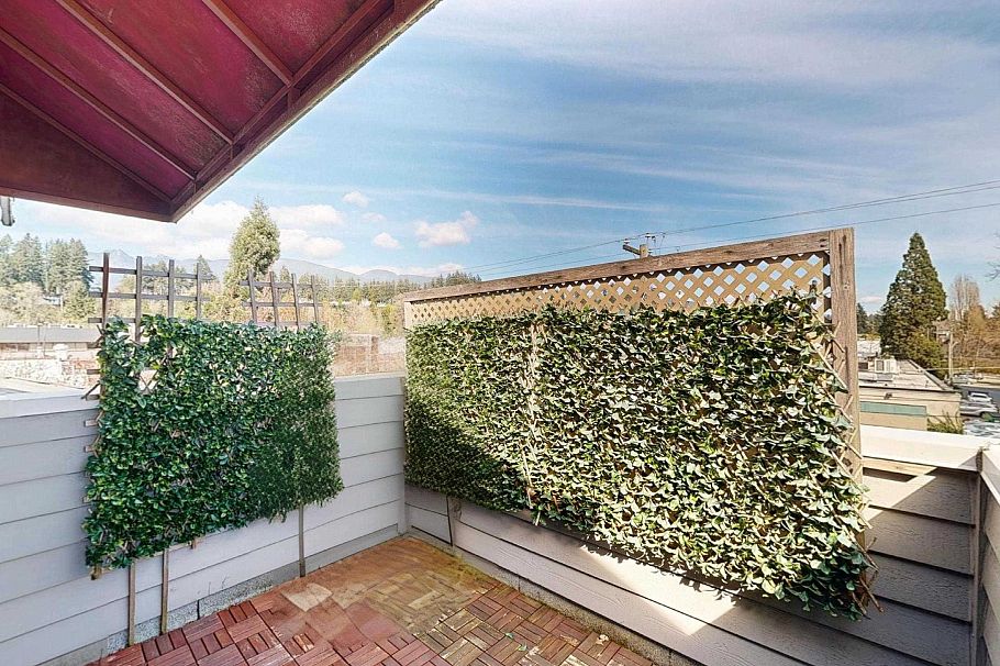 304 1528 Bowser Avenue North Vancouver, BC - 23