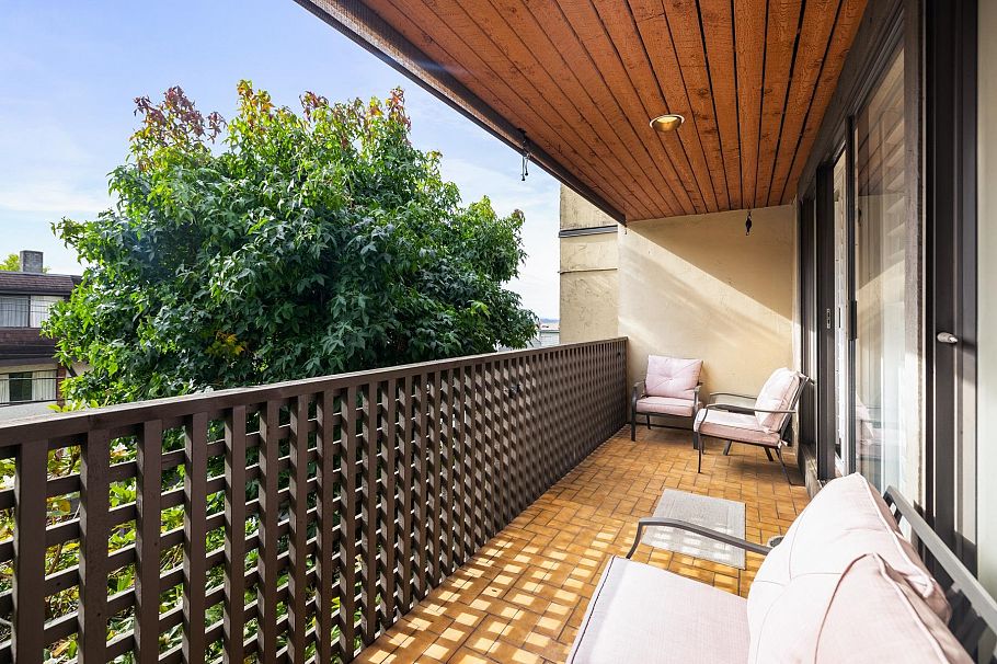 209 141 W 13th Street North Vancouver, BC - 18