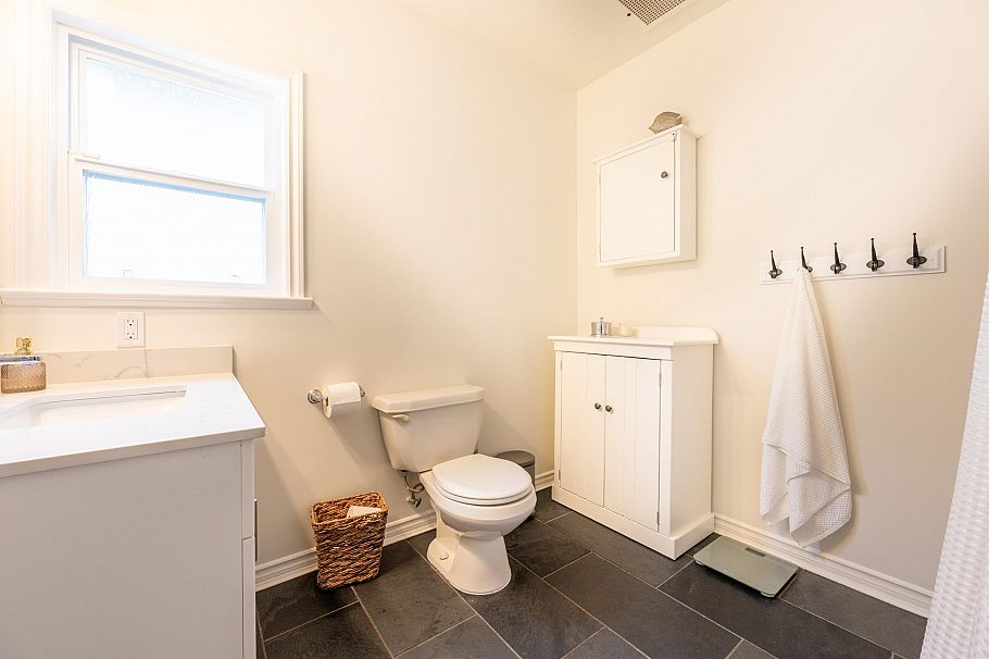 4047 W 32nd Avenue Vancouver, BC - 14