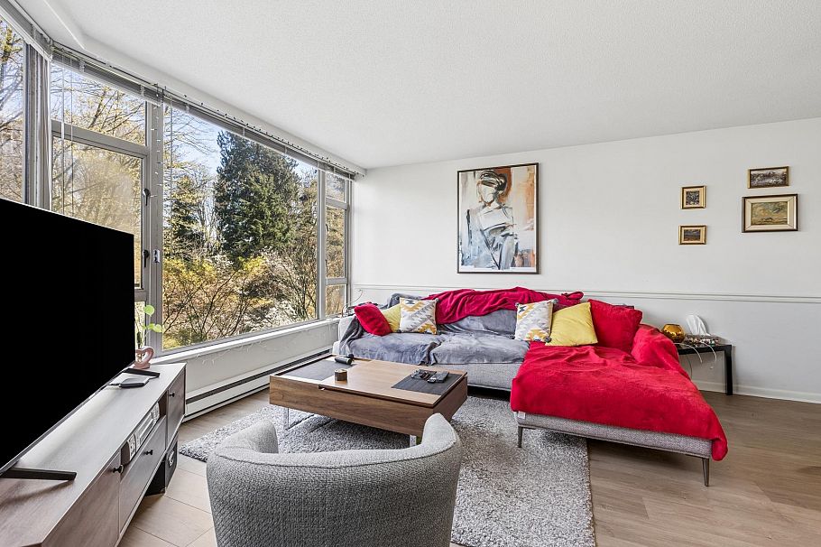 308 1327 E Keith Road North Vancouver, BC - 5