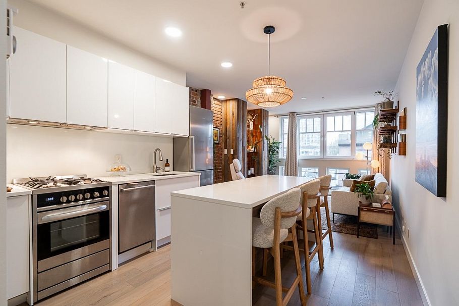 406 1072 Hamilton Street Vancouver, BC - 10