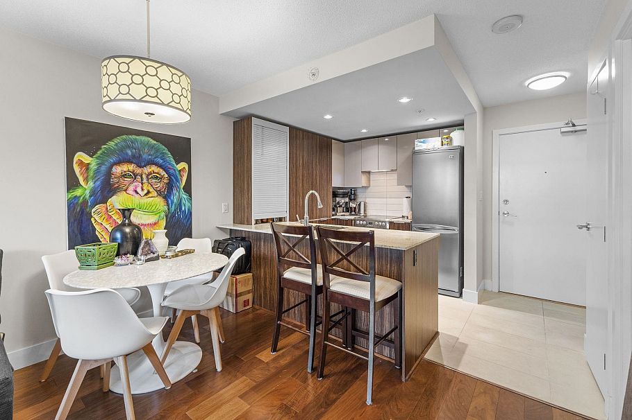 507 1088 Richards Street Vancouver, BC - 13