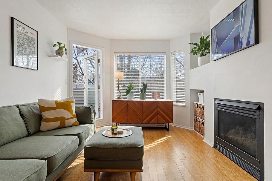 306 1723 Frances Street Vancouver, BC - 3