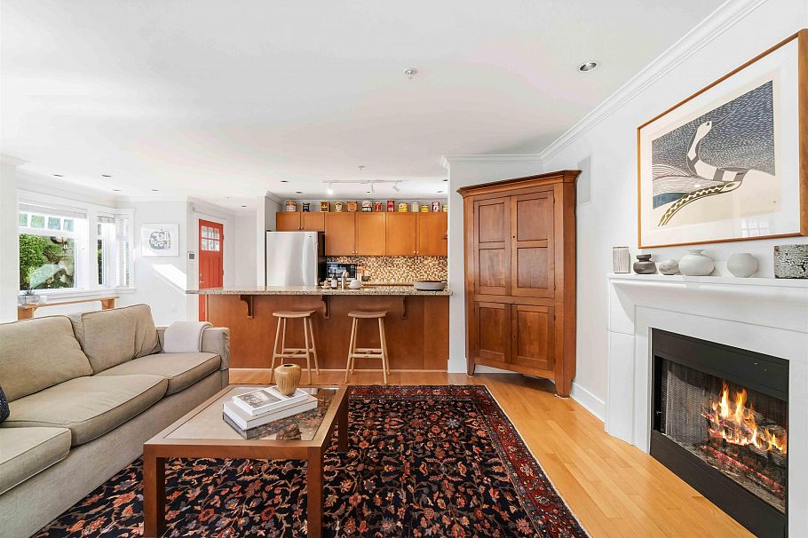 2420 Sasamat Street Vancouver, BC - 4