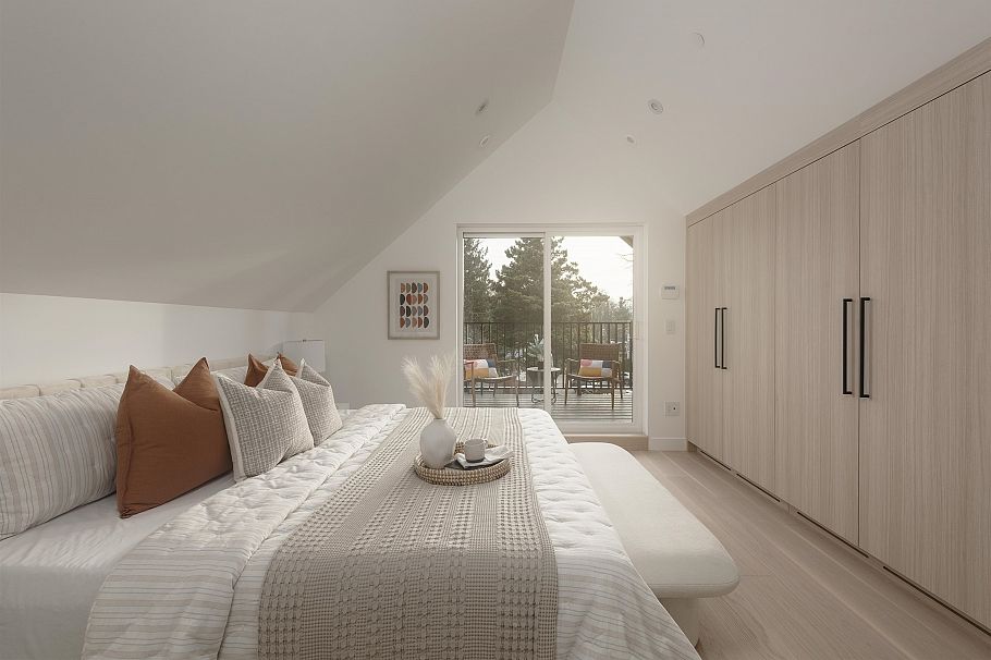 1 2755 W 11th Avenue Vancouver, BC - 22