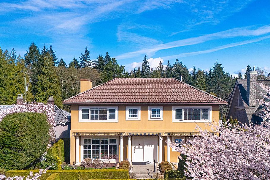 4049 W 27th Avenue Vancouver, BC - 3