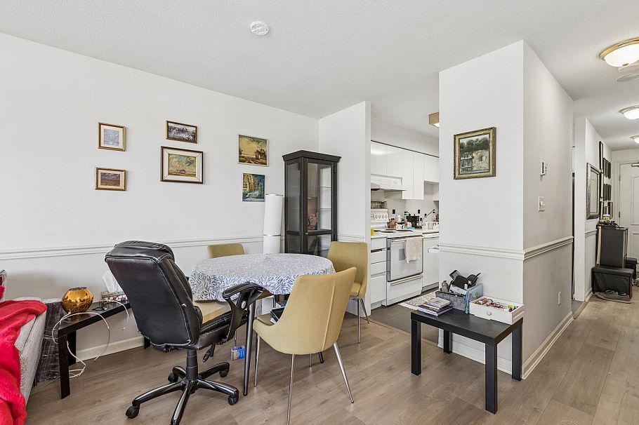 308 1327 E Keith Road North Vancouver, BC - 9