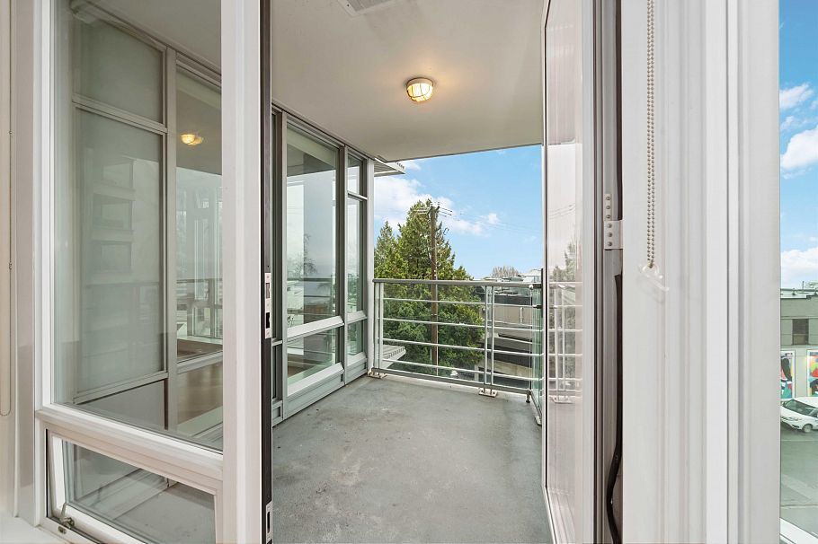 404 1762 Davie Street Vancouver, BC - 12