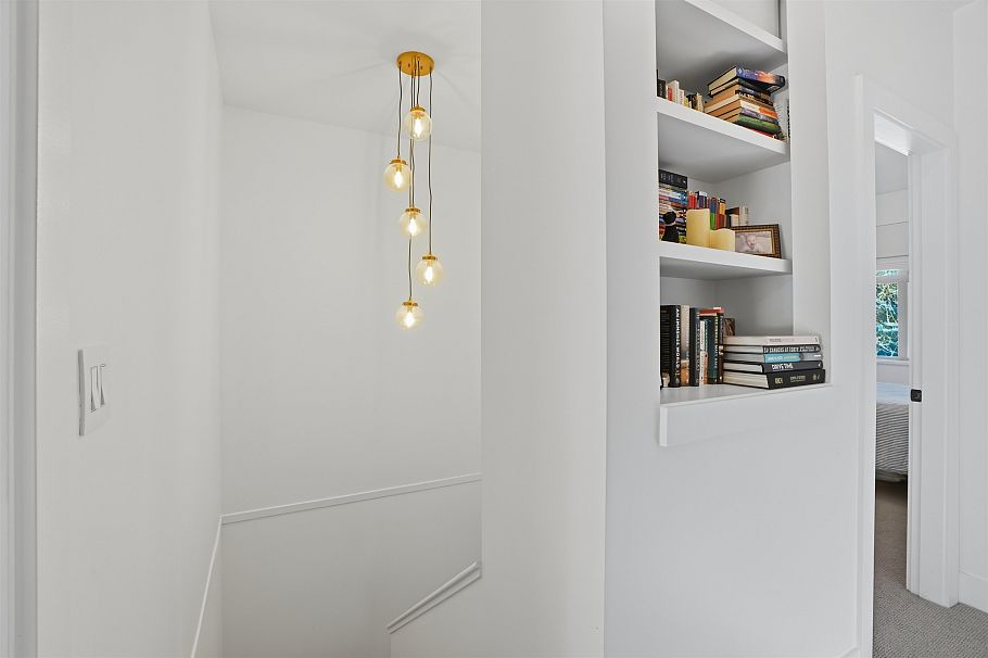 2039 W 33rd Avenue Vancouver, BC - 20