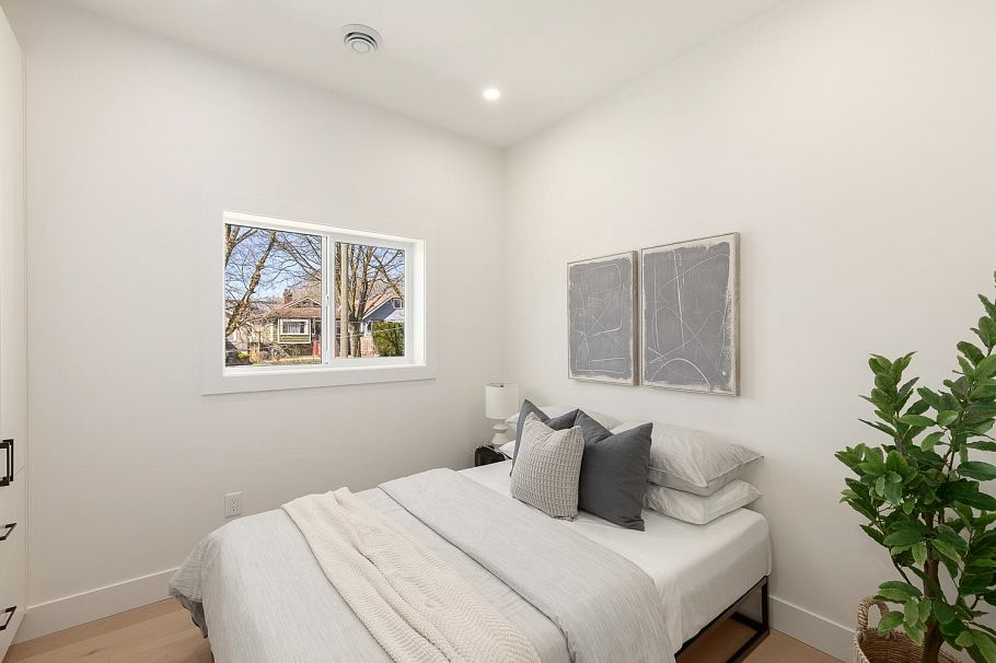 1 3506 E Pender Street Vancouver, BC - 18