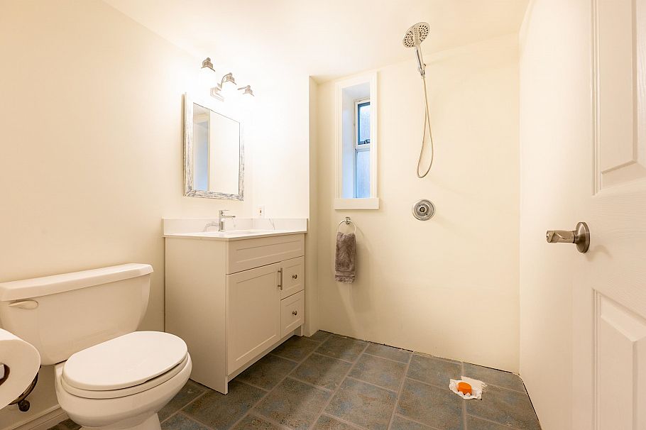 4047 W 32nd Avenue Vancouver, BC - 23