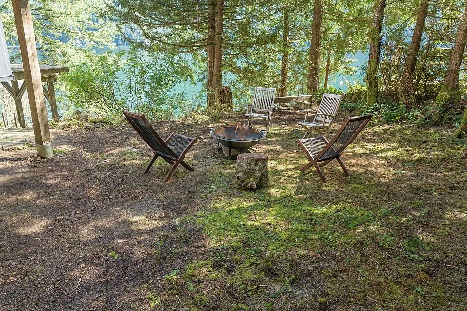 2937 Panorama Drive North Vancouver, BC - 18