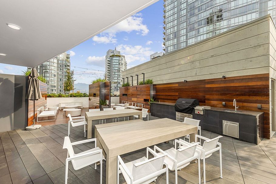 2006 620 Cardero Street Vancouver, BC - 24