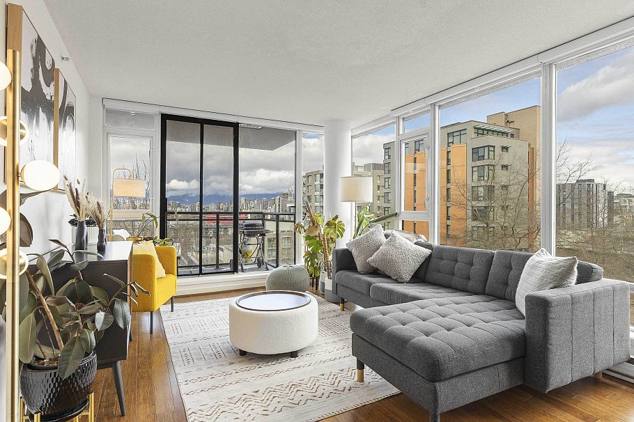 706 1650 W 7th Avenue Vancouver, BC - 1